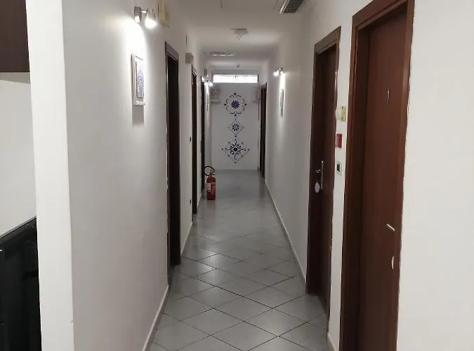 Alojamento de Acomodação e Pequeno-almoço Morfeo 3*