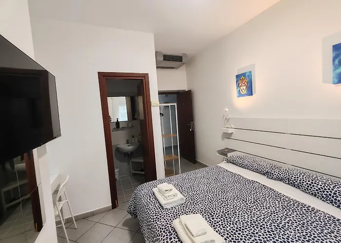 Alojamento de Acomodação e Pequeno-almoço Morfeo 3*