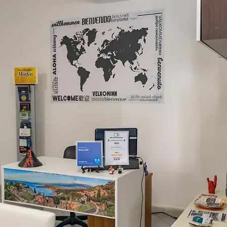 Morfeo فندق مبيت وإفطار 3*